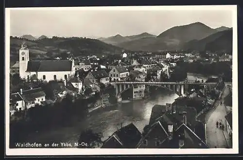 AK Waidhofen an der Ybbs, Ortsansicht gegen die Berge