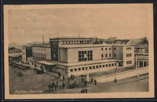 AK Meissen / Elbe, Bahnhof mit Strasse aus der Vogelschau