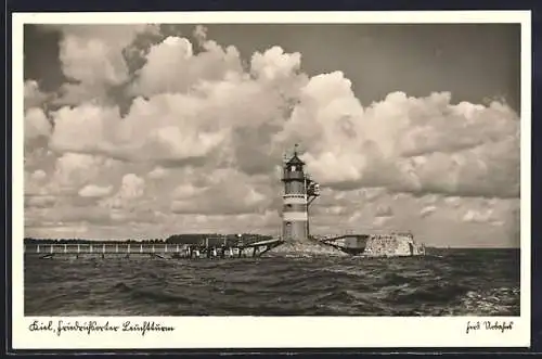 AK Kiel, Friedrichsorter Leuchtturm mit Anlegeplatz