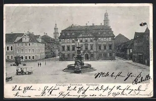 AK Erlangen, Rathaus, Marktplatz mit Leuten und Geschäften um 1900