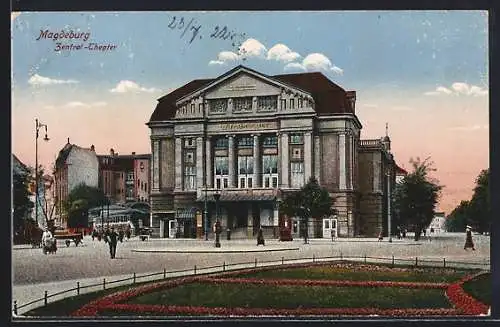 AK Magdeburg, Zentral-Theater mit Strassenpartie