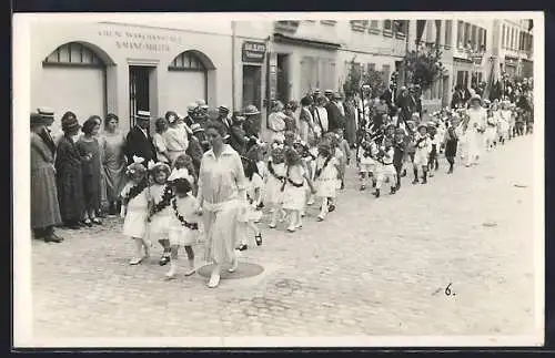 Foto-AK Bern, Mühlgasse, Solätte-Umzug 1913