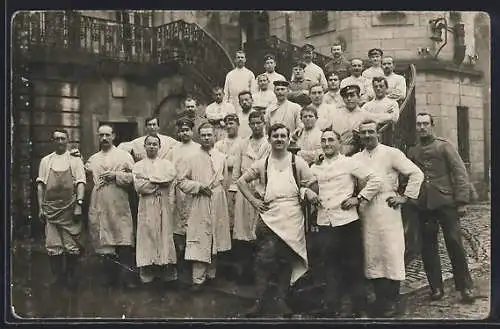 Foto-AK Homburg / Pfalz, Soldaten im Vereinslazarett, Gruppenbild