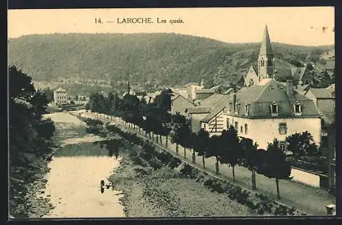 AK Laroche, Les quais