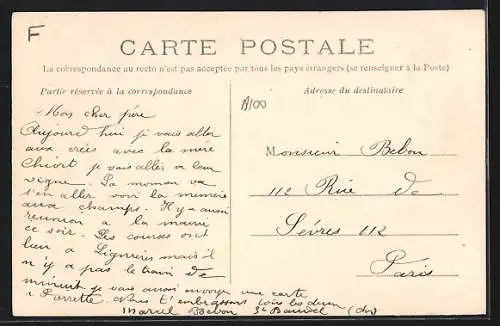 AK Saint-Baudel, L`Église et vie quotidienne devant l`église