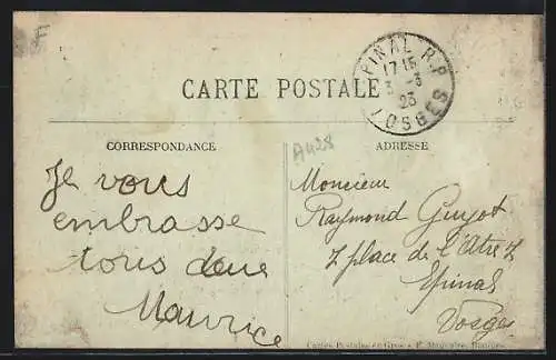 AK Sagonne, Grande Rue animée avec bâtiments et voiture à cheval