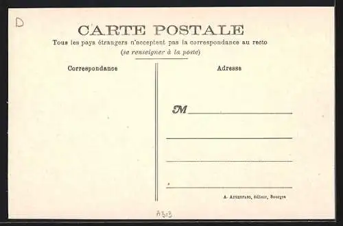 AK Santranges, Route de Sury-ès-Bois avec passants et maisons rurales