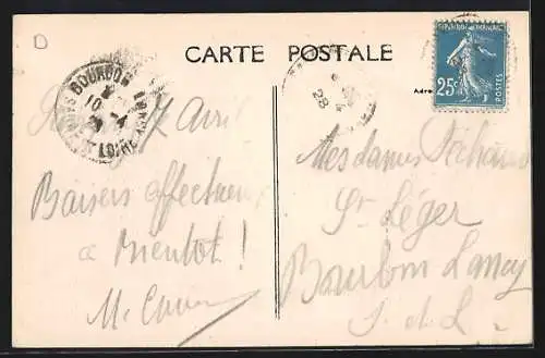 AK Savigny-en-Sancerre, Route de Vailly avec promeneurs sur le chemin