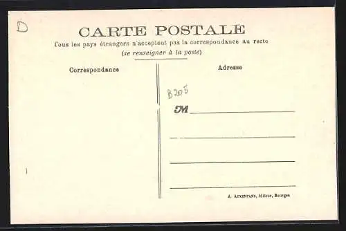 AK Savigny-en-Sancerre, Place de la Mairie côté Nord Ouest