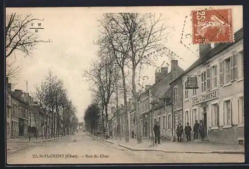 AK St-Florent, Rue du Cher animée avec hôtel et passants