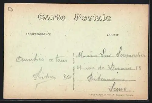 AK St-Florent, Rue du Cher animée avec hôtel et passants