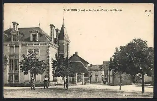 AK Vesdun, La Grande Place et le Château