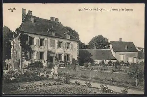 AK Ivoy-le-Pré, Château de la Verrerie et jardin fleuri