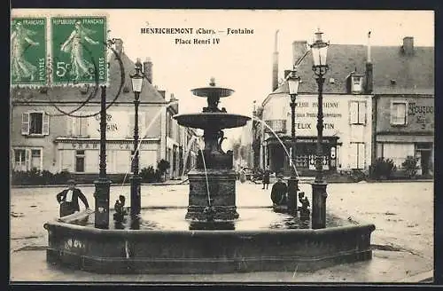 AK Henrichemont, Fontaine Place Henri IV