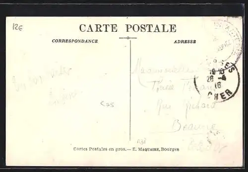 AK Saint-Doulchard, Le Bas de la Place avec scène de rue animée