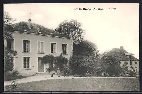 AK Allogny, La Cour