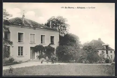 AK Allogny, La Cour