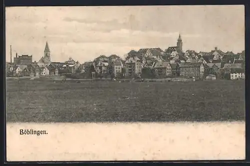 AK Böblingen, Blick über Wiesen auf den Ort