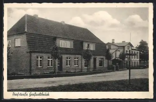 AK Grosssoltbrück, Dorfstrasse mit zwei Häusern