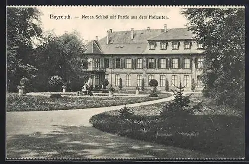 AK Bayreuth, Neues Schloss mit Partie aus dem Hofgarten