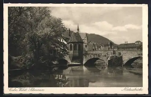 AK Calw /Württ., Nicolausbrücke vom Wasser aus