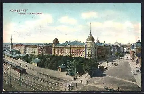 AK Konstanz, Postamt u. Marktstätte mit Strasse aus der Vogelschau, Bahnhof