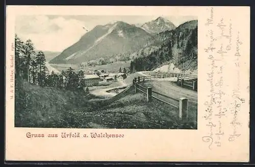 AK Urfeld a. Walchensee, Blick von der Strasse auf Ort und Berge