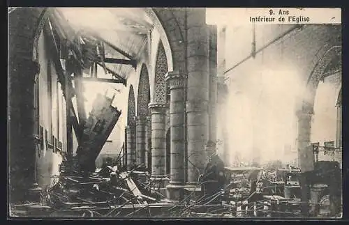 AK Ans, Interieur de l`Eglise, dégâts de guerre