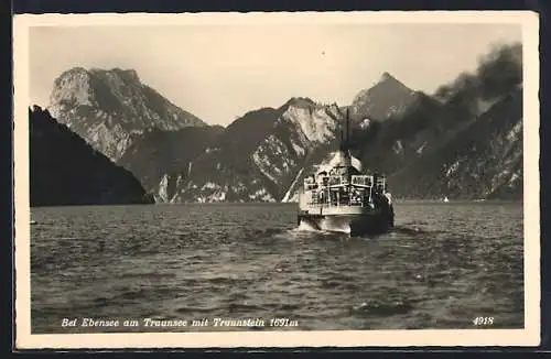 AK Ebensee, Dampfer auf dem Traunsee mit Traunstein