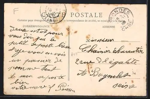 AK Nérondes, Grande-Rue avec boutiques et maisons anciennes