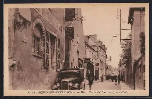 AK Mehun-sur-Yèvre, Hôtel Charles-VII et rue Jeanne-d`Arc