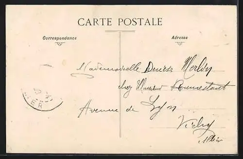 AK Aubigny, Boulevard de la République et Tours des anciennes Fortifications