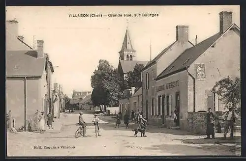 AK Villabon, Grande Rue sur Bourges avec vue sur l`église et les bâtiments adjacents