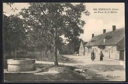 AK Véreaux, La Place de la Mairie