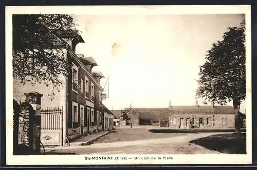 AK Ste-Montaine, Un coin de la Place