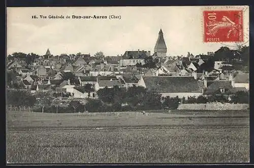 AK Dun-sur-Auron, Vue Générale du village et ses toits pittoresques
