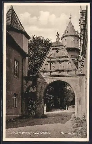 AK Wiesenburg / Mark, Männechen Tor am Schloss