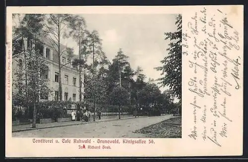 AK Berlin-Grunewald, Conditorei-Cafe Ruhwald R. Groh, Königsallee 56, Ansicht mit Strasse u. kleiner Versammlung