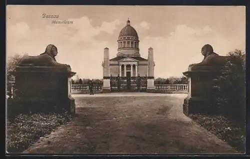 AK Dessau, Partie am Mausoleum