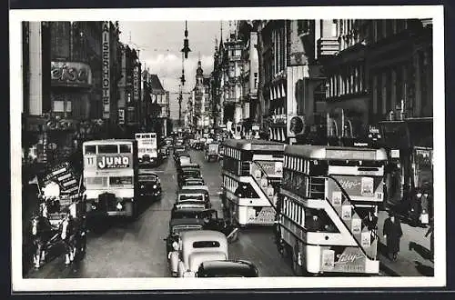 AK Berlin, belebte Friedrichstrasse mit Doppeldeckerbussen