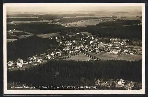 AK Königsfeld / bad. Schwarzwald, Teilansicht, Fliegeraufnahme