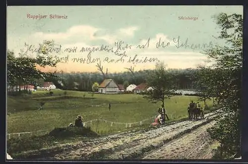 AK Steinberge /Ruppiner Schweiz, Blick über Wiesen auf den Ort