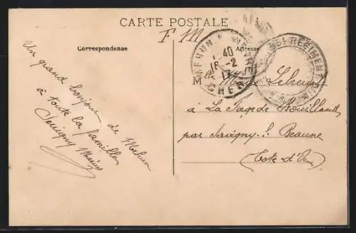 AK Mehun-sur-Yèvre, Place du Château avec tour et fontaine animée