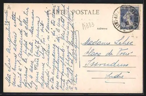 AK Saint-Amand-Montrond, L`Abbaye de Noirlac vue sous une arche