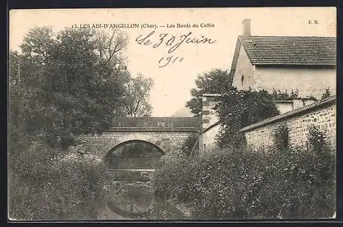 AK Les Aix-d`Angillon, Les bords du Colin et le pont en pierre