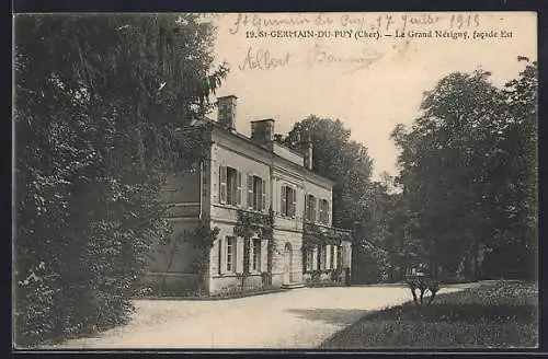 AK Saint-Germain-du-Puy, Le Grand Nézigy, facade Est