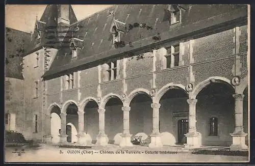 AK Oizon, Château de la Verrerie, Galerie intérieure