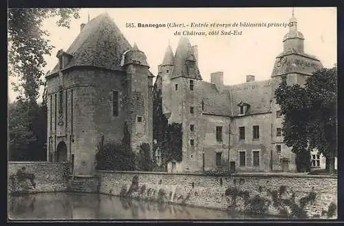 AK Bannegon, Entrée et corps de bâtiments principaux du Château, côté Sud-Est