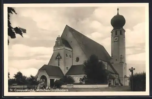 AK München-Grosshadern, Die St. Canisiuskirche