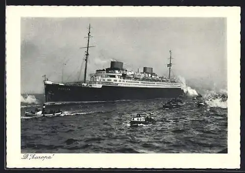 AK Passagierschiff Europa und Schlepper